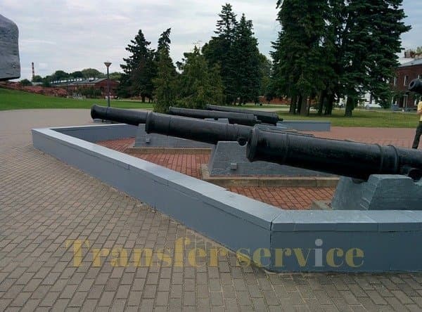 Пушки в Брестской крепости